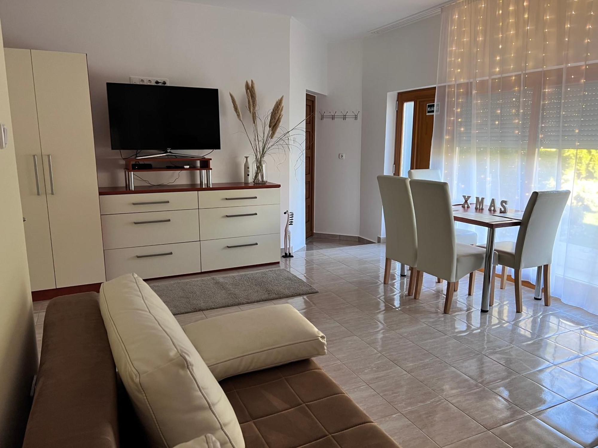 Villa Relax Apartman Gárdony Exteriör bild